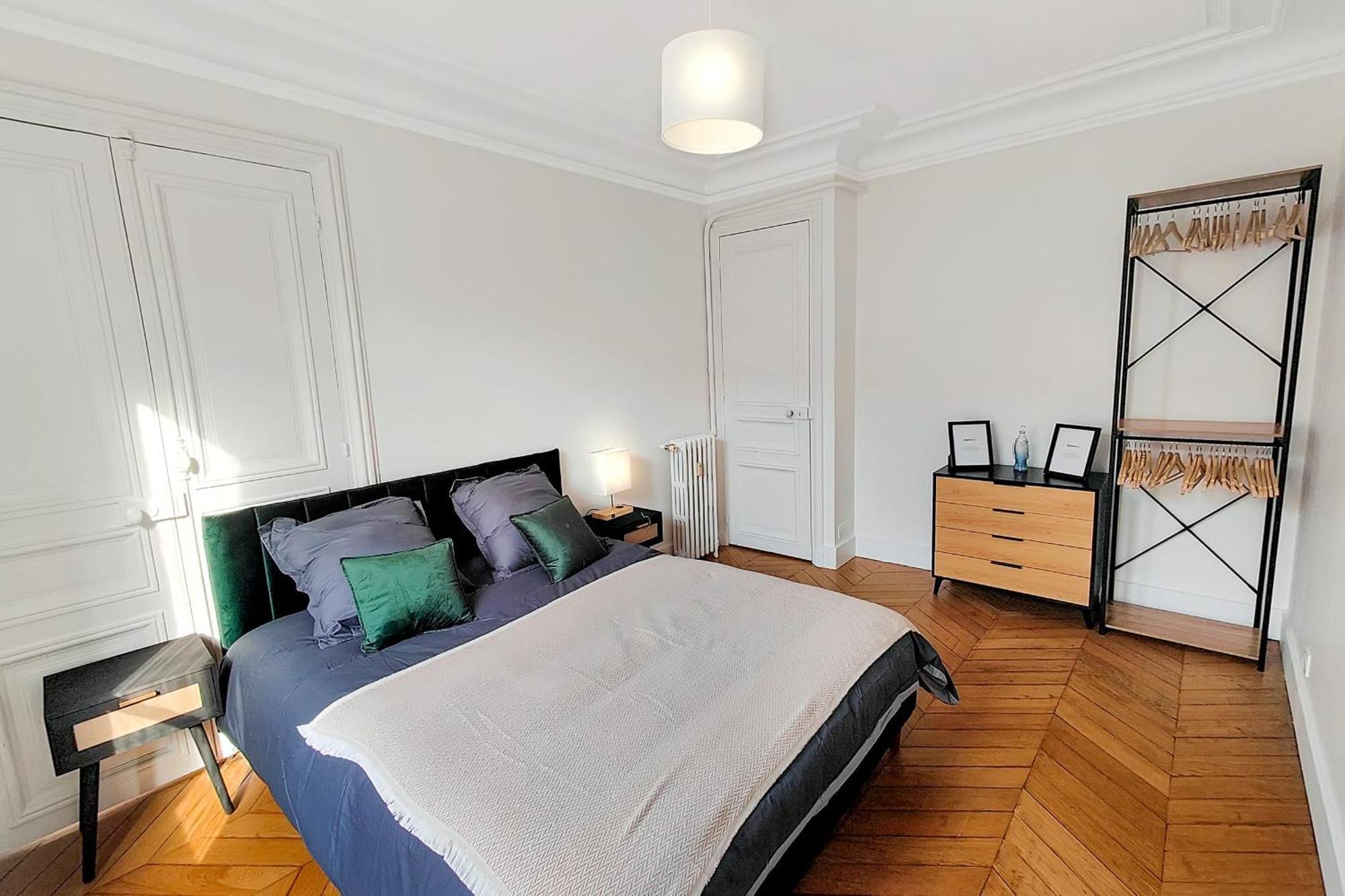 Amazing Refurbished Flat In V